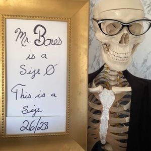 * Avenue Black Short Sleeved Crocheted Shrug